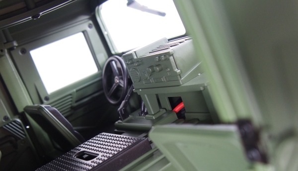 22420 U.S. Militär Truck 4x4 1:10 RTR camouflage